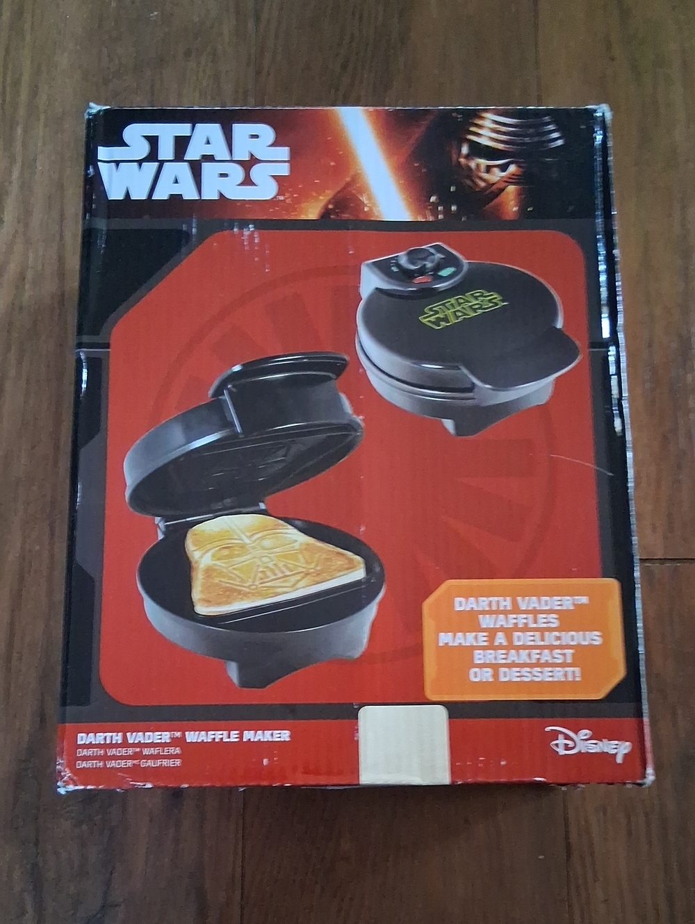Brand New Never Used In Box Star Wars Darth Vader Waffle Maker